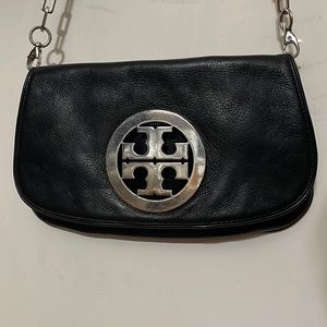 Tory Burch Reva Amanda Black Leather Cross…